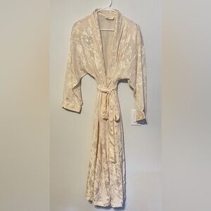 Vintage 80s Victorias Secret Gold Label Robe-Size Medium/Large